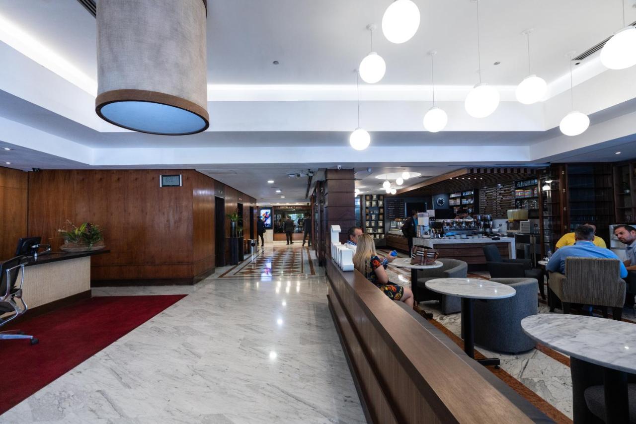 Eurobuilding Hotel & Suites Caracas Ngoại thất bức ảnh The interior of the lounge