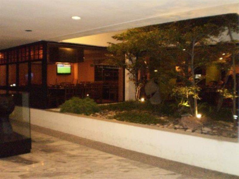 Eurobuilding Hotel & Suites Caracas Ngoại thất bức ảnh The interior of the hotel