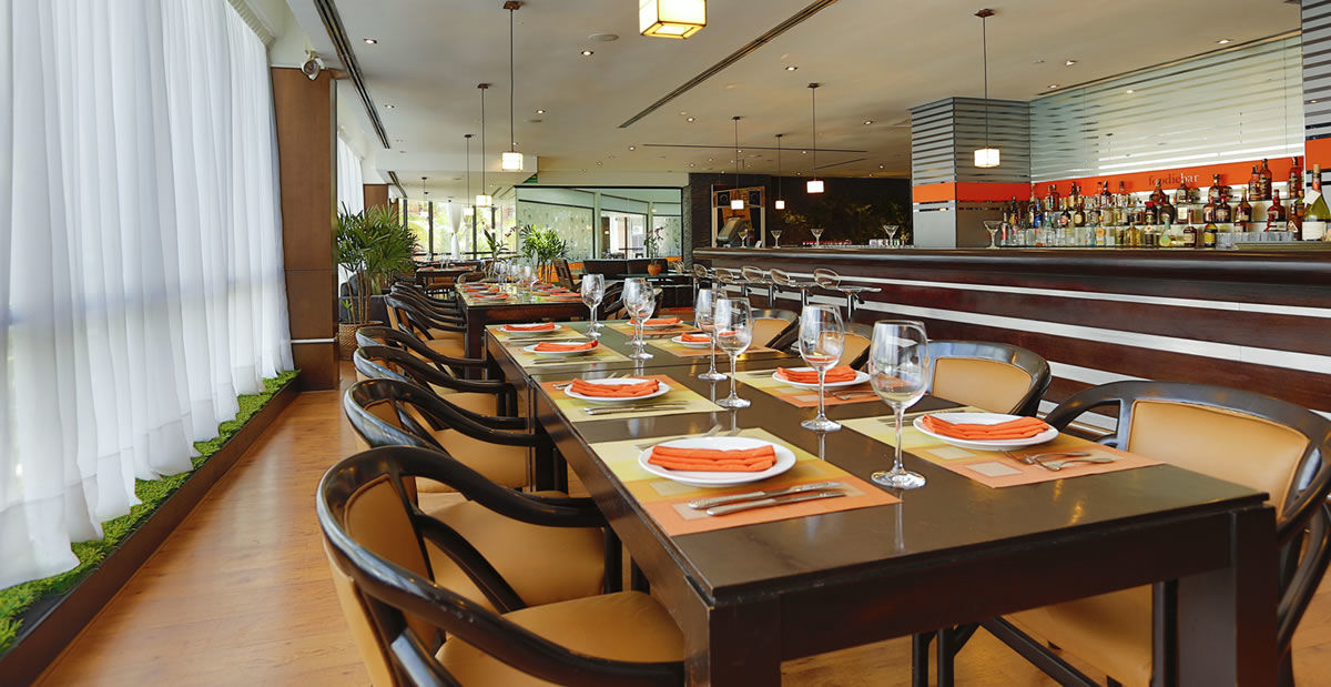 Eurobuilding Hotel & Suites Caracas Ngoại thất bức ảnh The restaurant